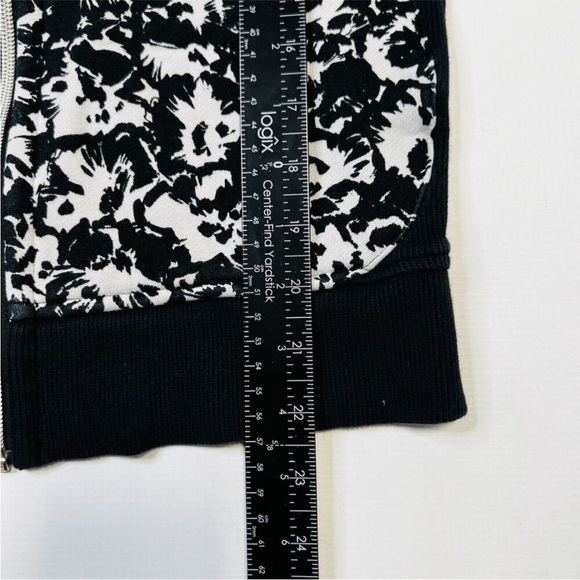 lululemon Black and White Flowers Scuba Hoodie Size 6 - Picture 7 of 12